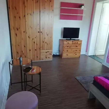 ホームステイ Gaestezimmer Vermietung Reinstorf *